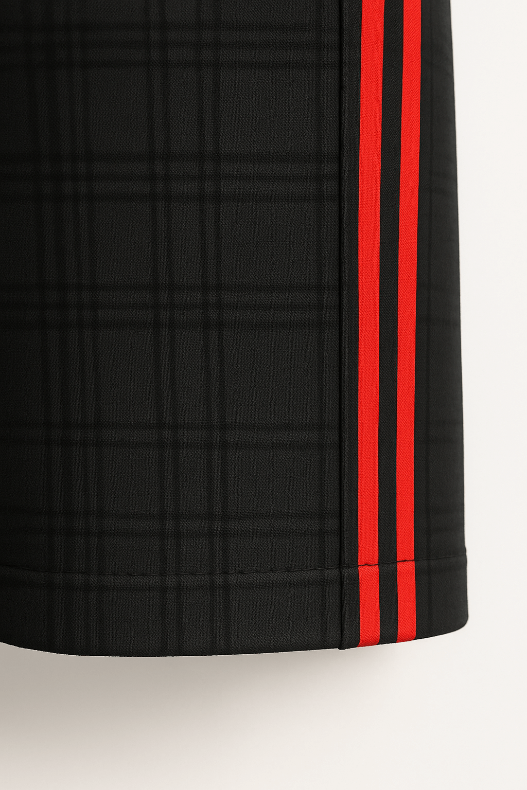 Luminovi | Checkered Drawstring Shorts
